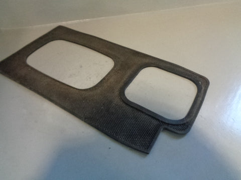 Discovery 2 Centre Console Rubber Mat Anti Slip Auto Land Rover 1998 to 2002