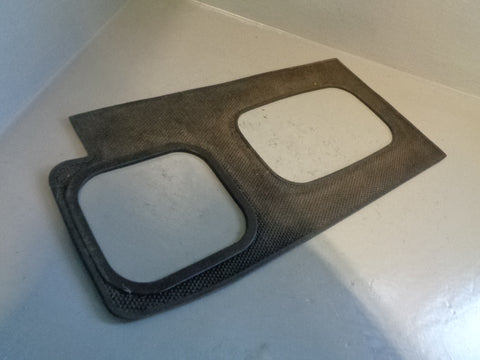 Discovery 2 Centre Console Rubber Mat Anti Slip Auto Land Rover 1998 to 2002