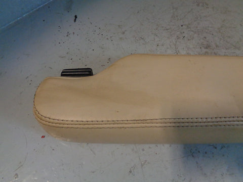 Discovery 3 Armrest Near Side Passenger Alpaca Land Rover 2004 to 2009 D15015