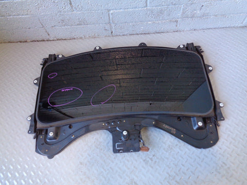 Discovery 3 Sunroof Complete with Motor and Blind Land Rover 2004 to 2009 K07084