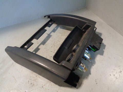 Range Rover L322 Centre Console Aux Out 12v Sockets XVN500090 with Surround