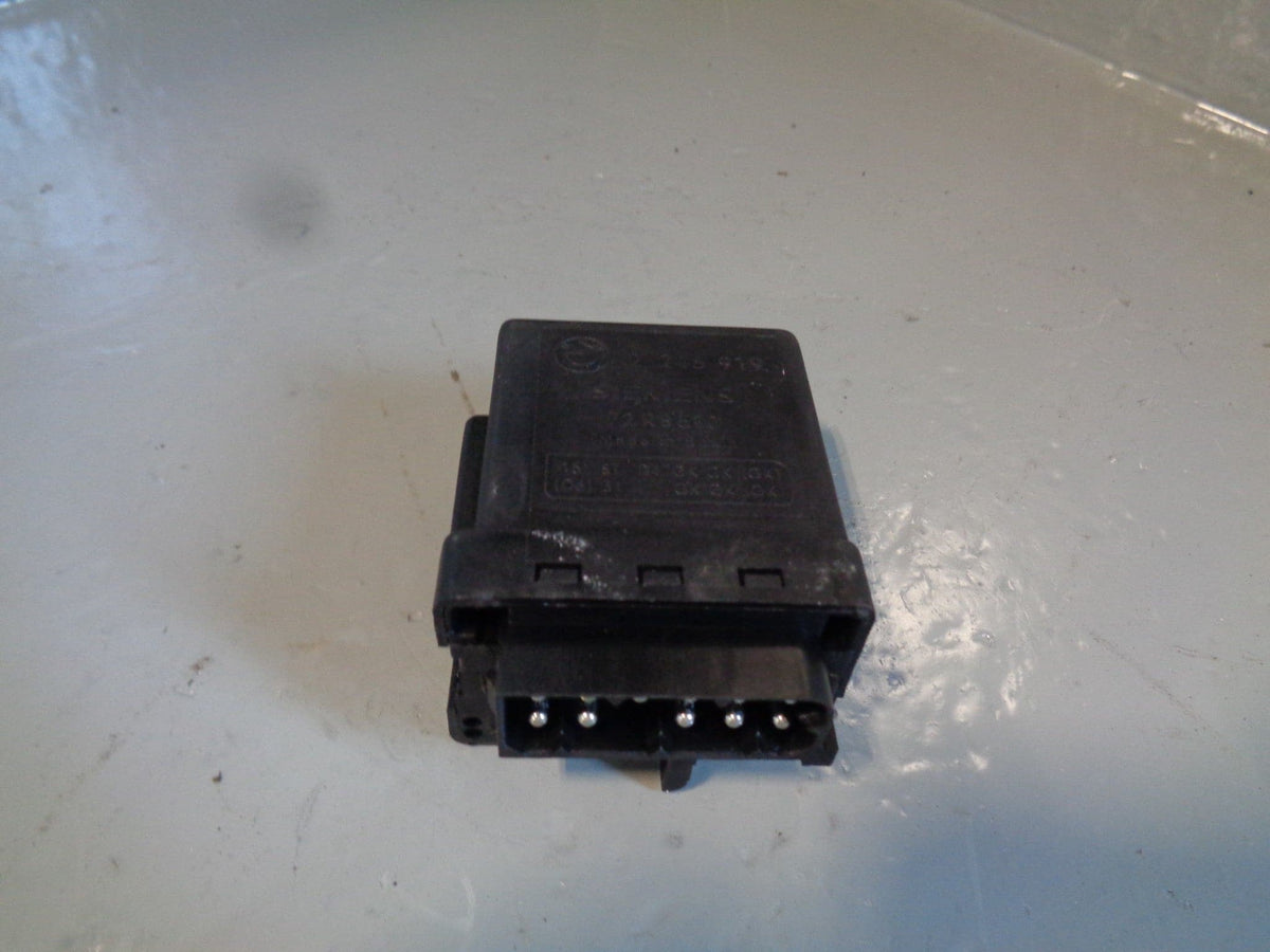 Range Rover L322 Glow Plug Relay 2 246 919 3.0 TD6 2002 to 2006