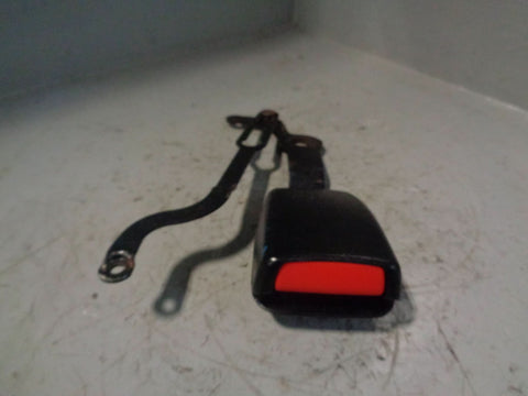 Discovery 3 Seat Belt Buckle Clasp 3rd Row Near Side Rear Type 2 L22114