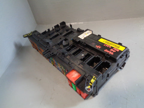 Range Rover L322 Fuse Box Main Dash Board YQE500240 2002 to 2009