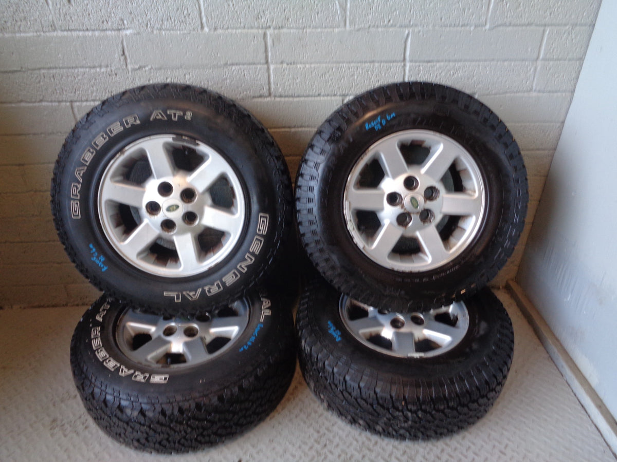 Discovery 2 Alloy Wheels with Tyres Set of 4x 245/70R16 Land Rover R03015