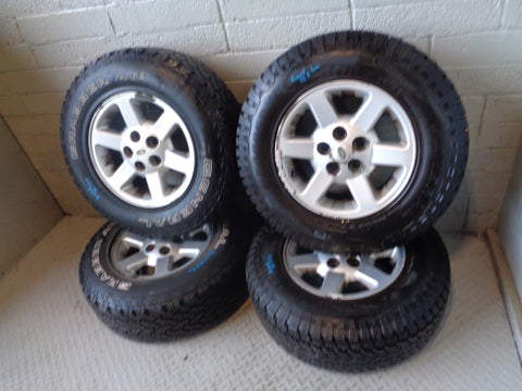 Discovery 2 Alloy Wheels with Tyres Set of 4x 245/70R16 Land Rover R03015