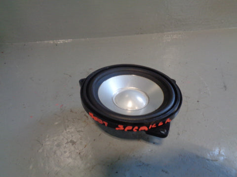 Range Rover L322 D Pillar Rear Speaker XQM000400 Left or Right 2002 to 2006