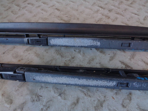 Range Rover L322 Front Windscreen Wiper Arms Pair 2002 to 2013 L29114