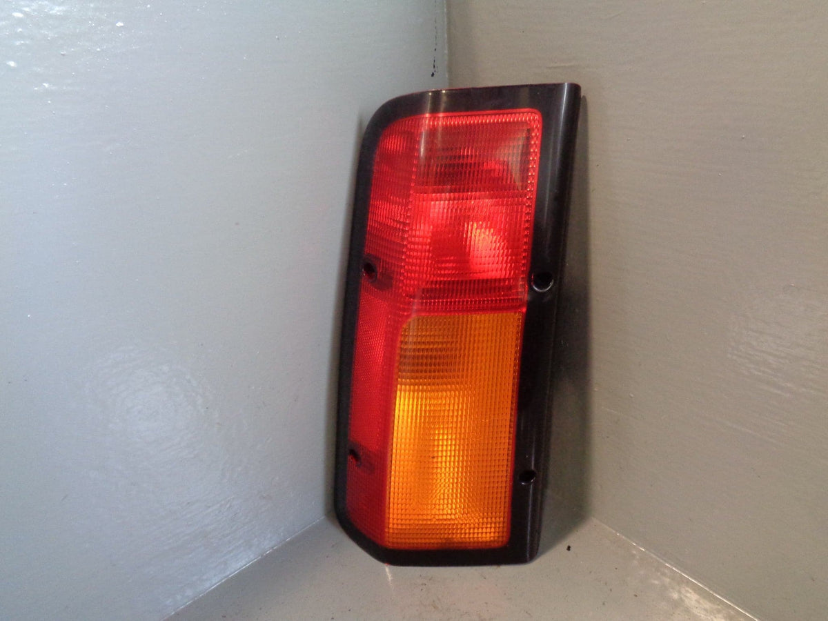 Discovery 2 Rear Light Upper Facelift Near Side Right Land Rover 2002 to 2004