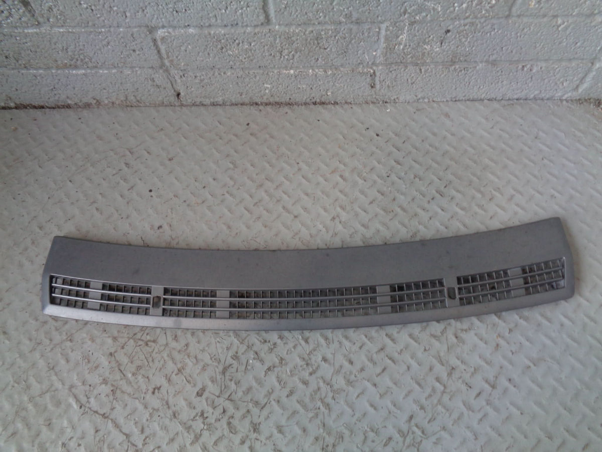 Range Rover L322 Bonnet Grill Under Windscreen 2002 to 2013 L18094