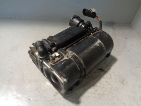 Discovery 2 Air Suspension Compressor Wabco RQG100041 Land Rover 1998 to 2004