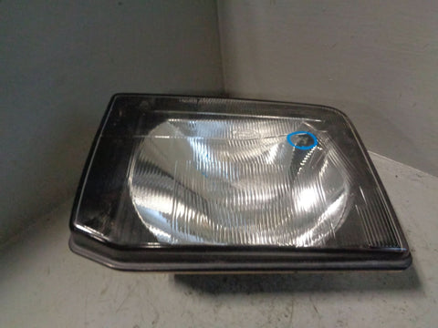 Discovery 2 Headlight Near Side Pre-Facelift XBC105130 Land Rover R17014