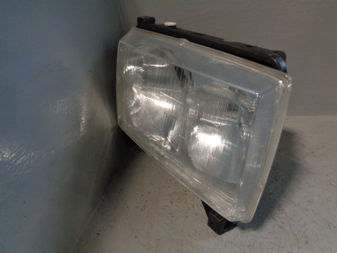 Range Rover P38 Headlight Off Side Right LHD Valeo XBC105960 1995 to 2002