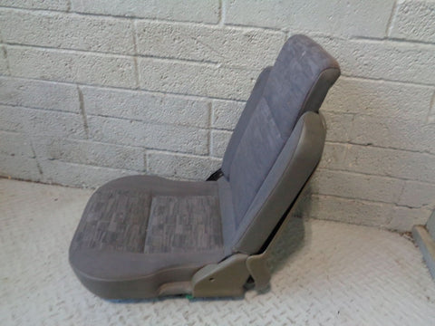 Discovery 2 Dickie Seat Grey Cloth 3rd Row Near Side Land Rover 01100B