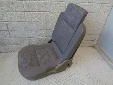 Discovery 2 Dickie Seat Grey Cloth 3rd Row Near Side Land Rover 01100B