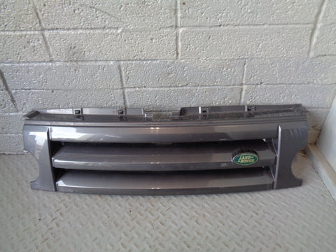 Discovery 3 Grille Front Bonatti Grey 659 Land Rover 2004 to 2009 K08054