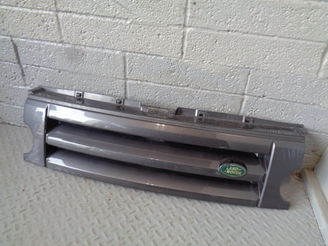 Discovery 3 Grille Front Bonatti Grey 659 Land Rover 2004 to 2009 K08054