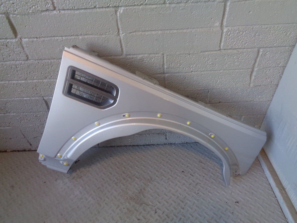 Discovery 3 Wing Off Side Front Zambesi Silver Land Rover 2004 to 2009 K07084