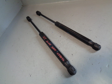 Freelander 2 Bonnet Lift Struts Gas Pair Of Land Rover 2006 to 2011