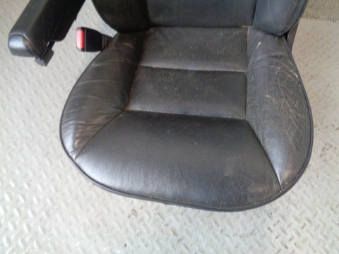 Discovery 2 Seats Black Electric Full Leather x5 Land Rover 1998 to 2004 L19084