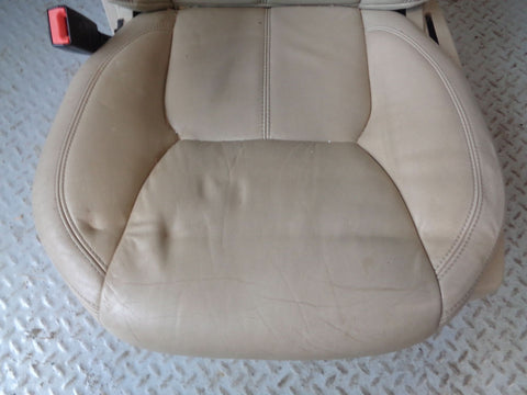 Discovery 4 Seats Beige Leather Electric x 7 Land Rover 2009 to 2016 L11124