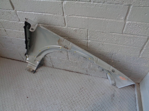 Discovery 3 Near Side Front Wing Land Rover Zermatt Silver 2004 to 2009 K22104