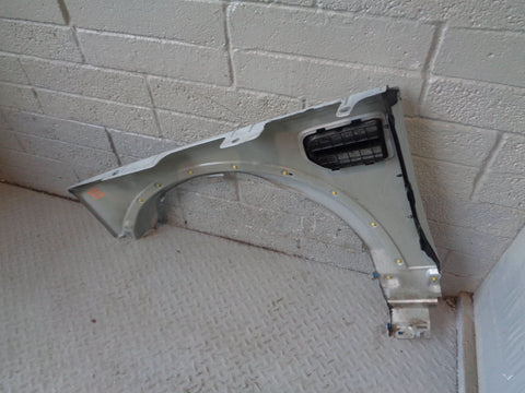 Discovery 3 Off Side Front Wing Land Rover Zermatt Silver 2004 to 2009 K22104