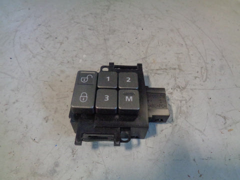 Discovery 4 Off Side Front Door Locking Switch AH22-14776 AA Land Rover