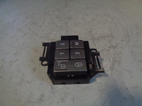 Discovery 4 Off Side Front Door Locking Switch AH22-14776 AA Land Rover