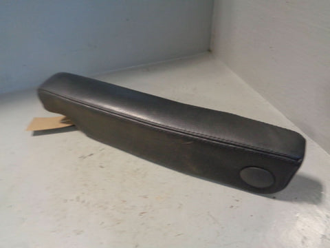 Discovery 3 Armrest Off Side Drivers Black Land Rover 2004 to 2009 K22104