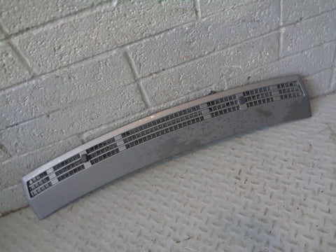 Range Rover L322 Bonnet Grill Under Windscreen with Washer Jets L04114