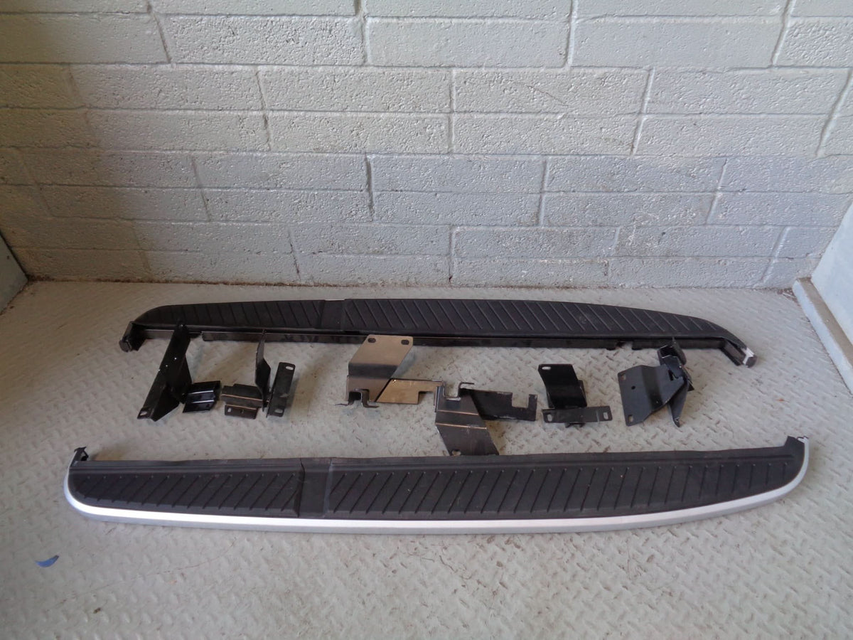 Range Rover Sport Side Steps Running Boards L320 Unused 2005 to 2009 D11104