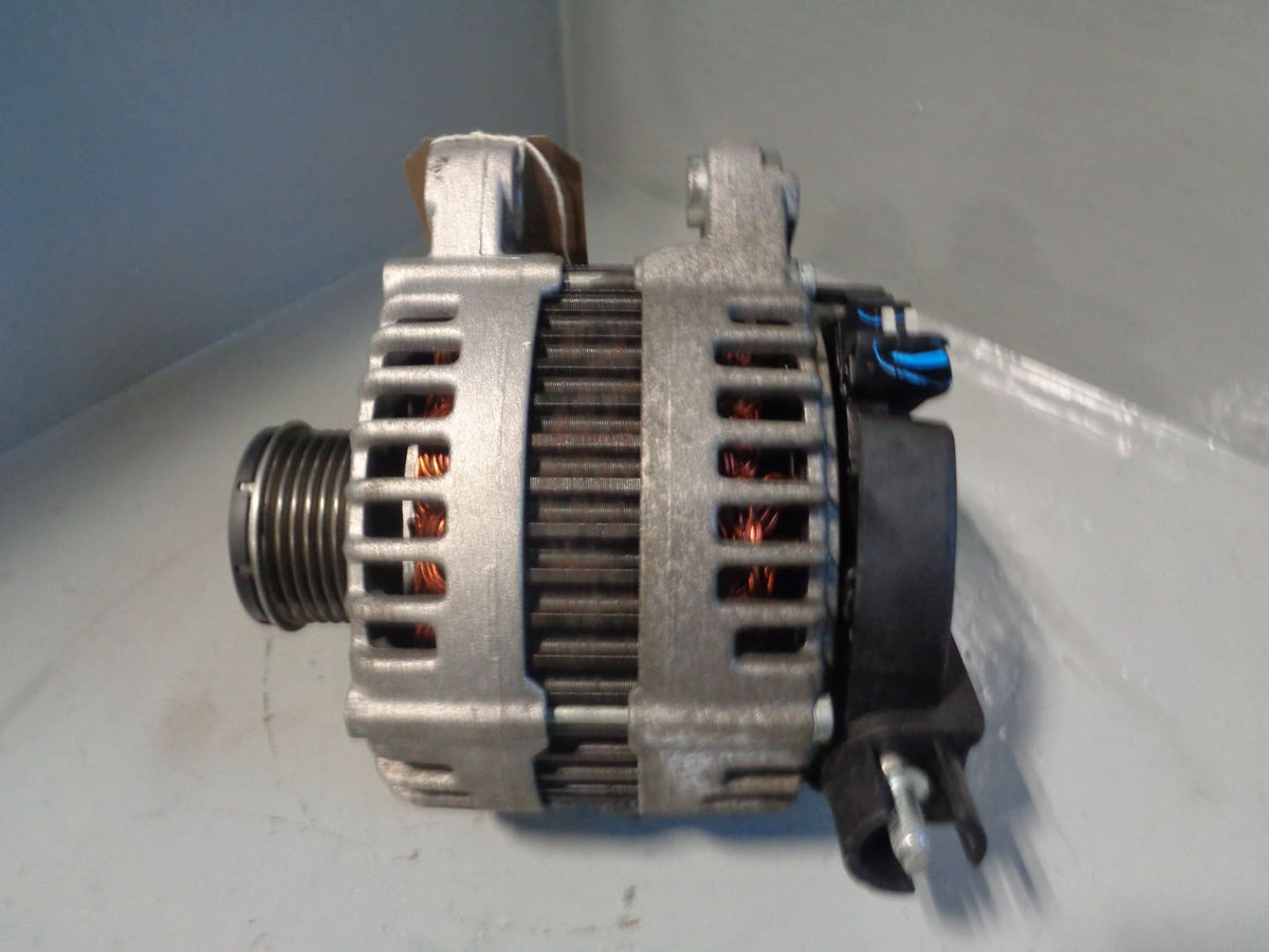 Freelander 2 Alternator TD4 2.2 Land Rover 2006 to 2011 Spares or Repairs R18124