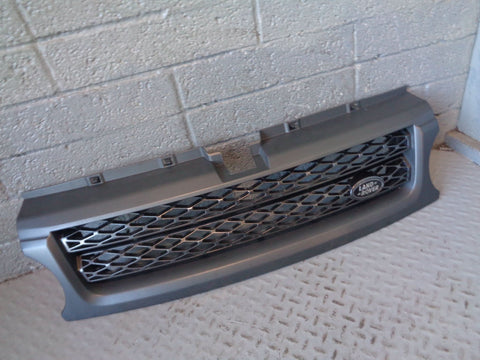 Range Rover Sport Front Grille Facelift in Grey Black L320 2009 to 2013 L08114