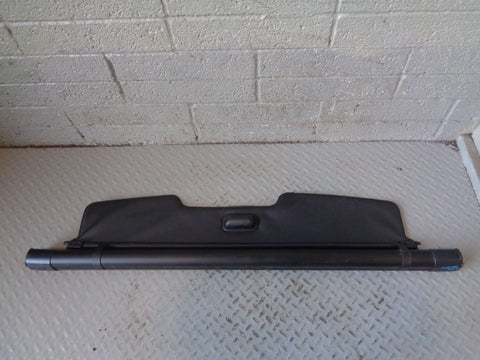 Range Rover Sport Retractable Load Cover in Black L320 2005 to 2013 L08114