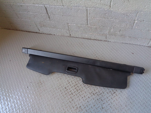 Range Rover Sport Retractable Load Cover in Black L320 2005 to 2013 L08114