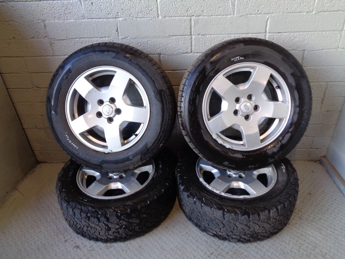 Discovery 3 Alloy Wheels and Tyres 265/60R18 Set of x 4 Land Rover K07104