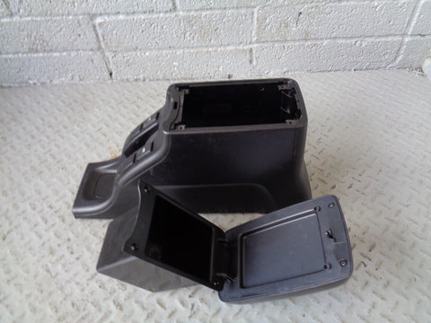 Freelander 1 Centre Console Arm Rest in Black FHM100330 1998 to 2006 S11064