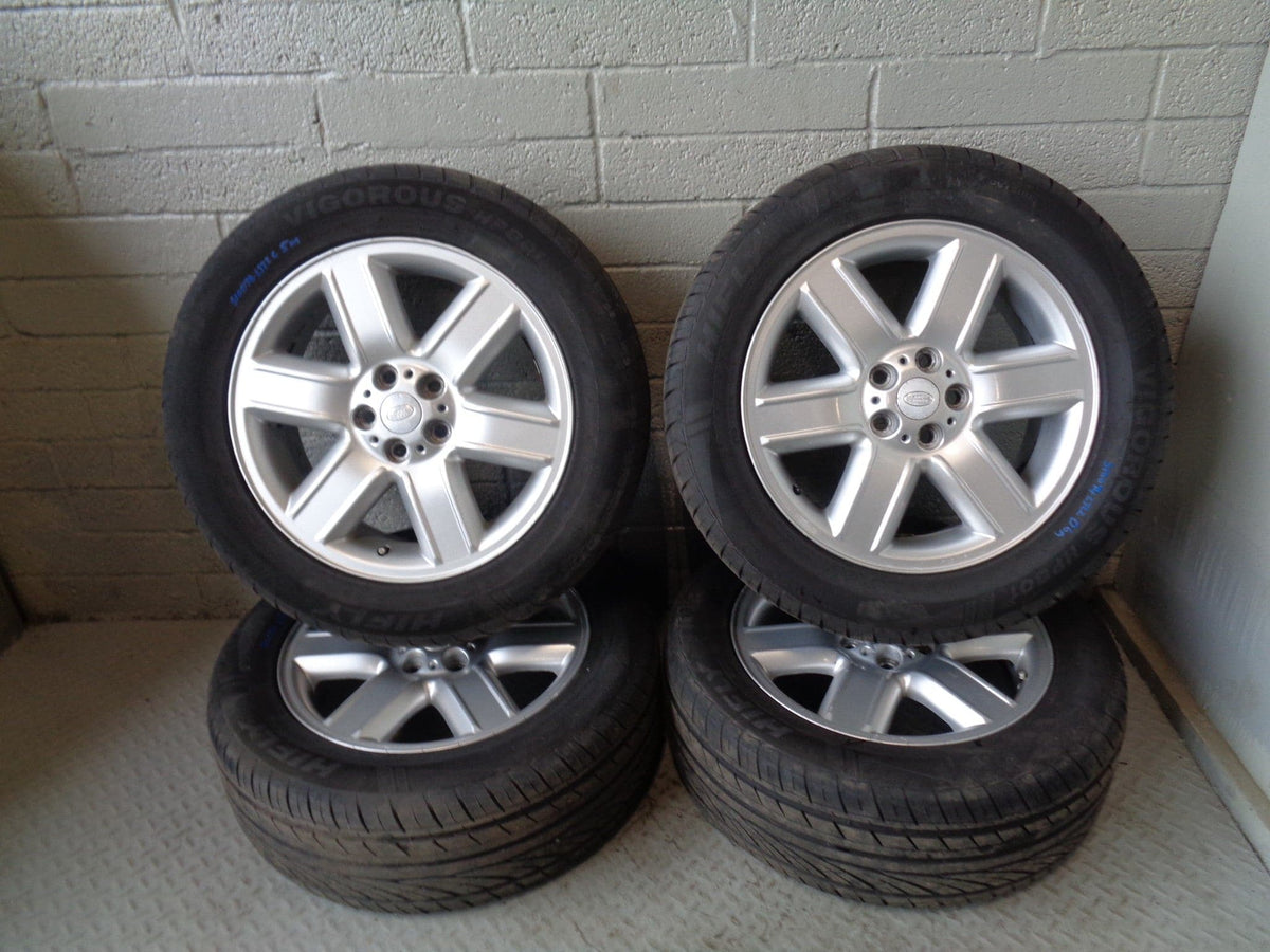 Range Rover L322 Alloy Wheels And Tyres x4 19" 255/55R19 2002 to 2013 S10074