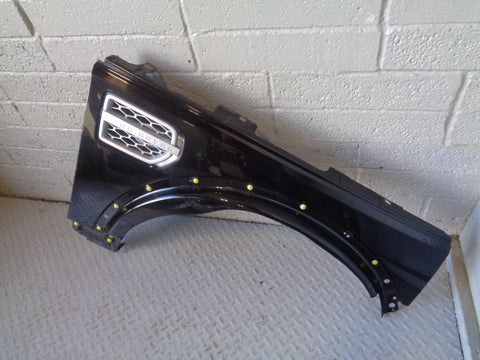 Discovery 4 Front Wing Off Side Santorini Black LRC 820 2009 to 2014 K26084