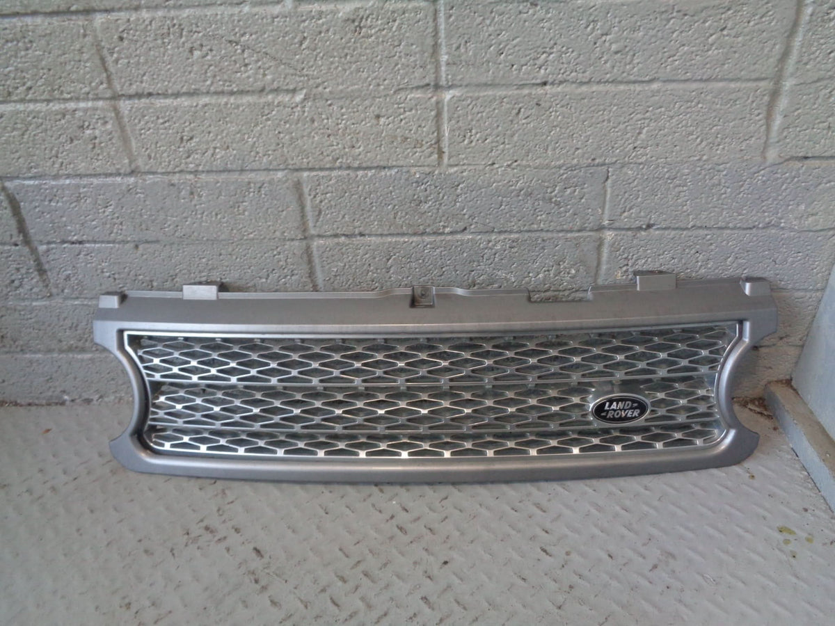 Range Rover L322 Grille Front Facelift Grey Land Rover 2006 to 2009 L14114