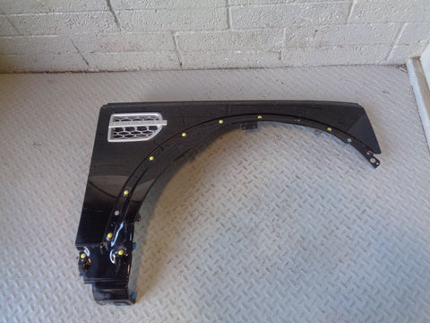 Discovery 4 Front Wing Off Side Santorini Black LRC 820 2009 to 2014 K26084