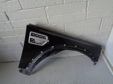 Discovery 4 Front Wing Off Side Santorini Black LRC 820 2009 to 2014 K10064