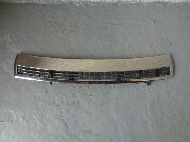 Range Rover L322 Bonnet Grill Under Windscreen Chrome Washer