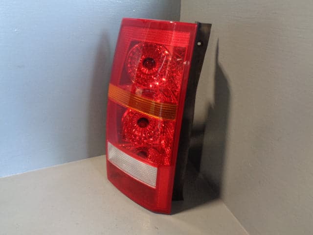 Discovery 3 Tail Light Cluster Near Side Rear XFB000573 2004