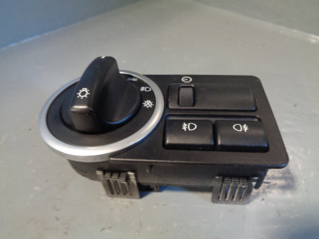 Range Rover L322 Headlight Fog Lamp Switch YUD501380PUY 2005