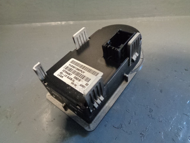 Range Rover L322 Headlight Fog Lamp Switch YUD501380PUY 2005