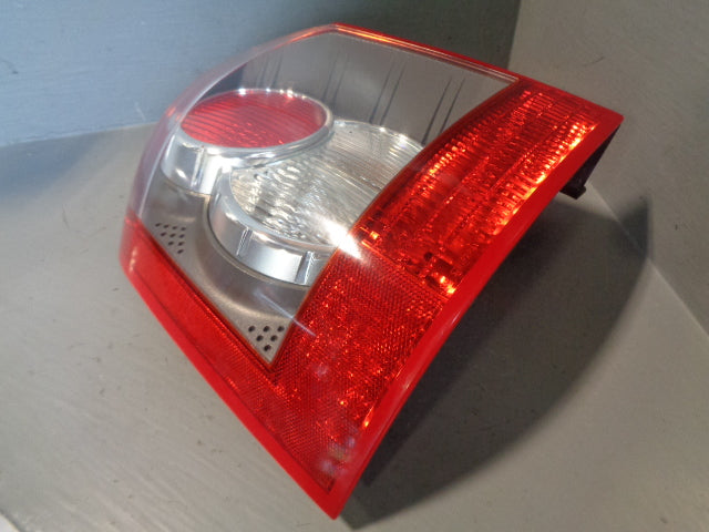 Freelander 2 Near Side Rear Tail Light XFB500030 Cluster