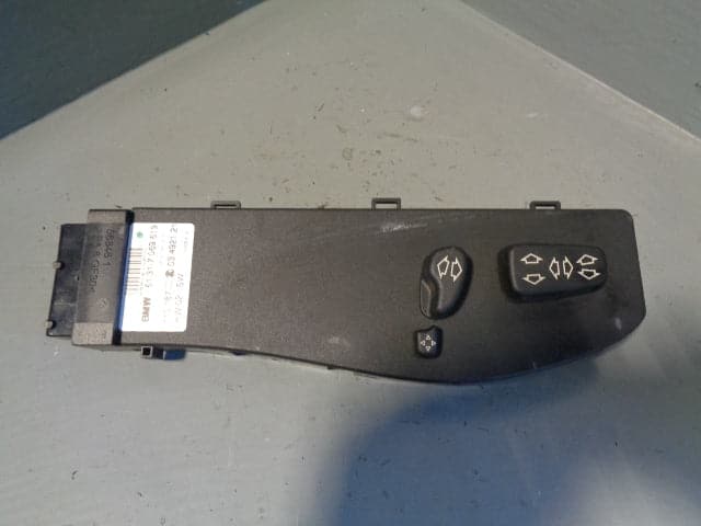 Range Rover L322 Electric Seat Switch Pack Near Side Front