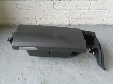 Discovery 3 Glove Box Upper and Lower in Black Land Rover